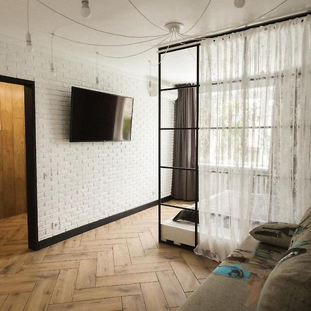 Loft-Style Apartment Измаил Екстериор снимка
